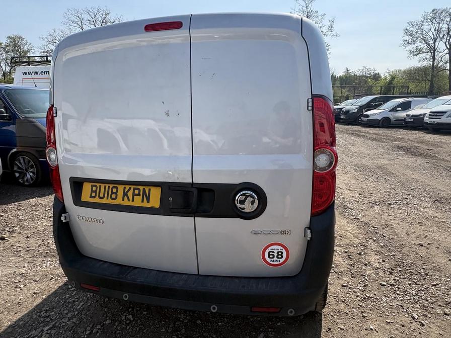 2018 Vauxhall Combo – Model: Combo 2300 CDTi S/S – BU18KPN