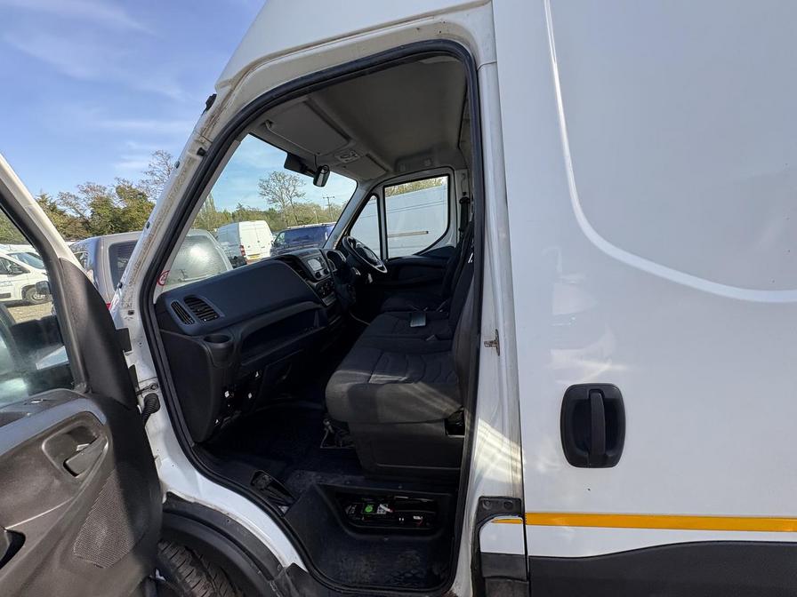 2021 Iveco Daily – Model: Daily 35S14b Auto – BJ21UTF