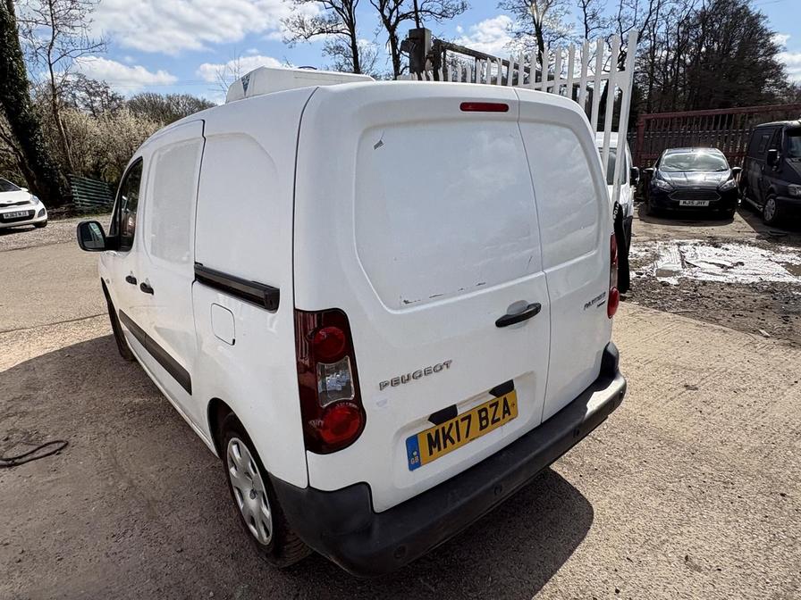 2017 Peugeot Partner – Model: Partner Professional L1 Blue HDi – MK17BZA