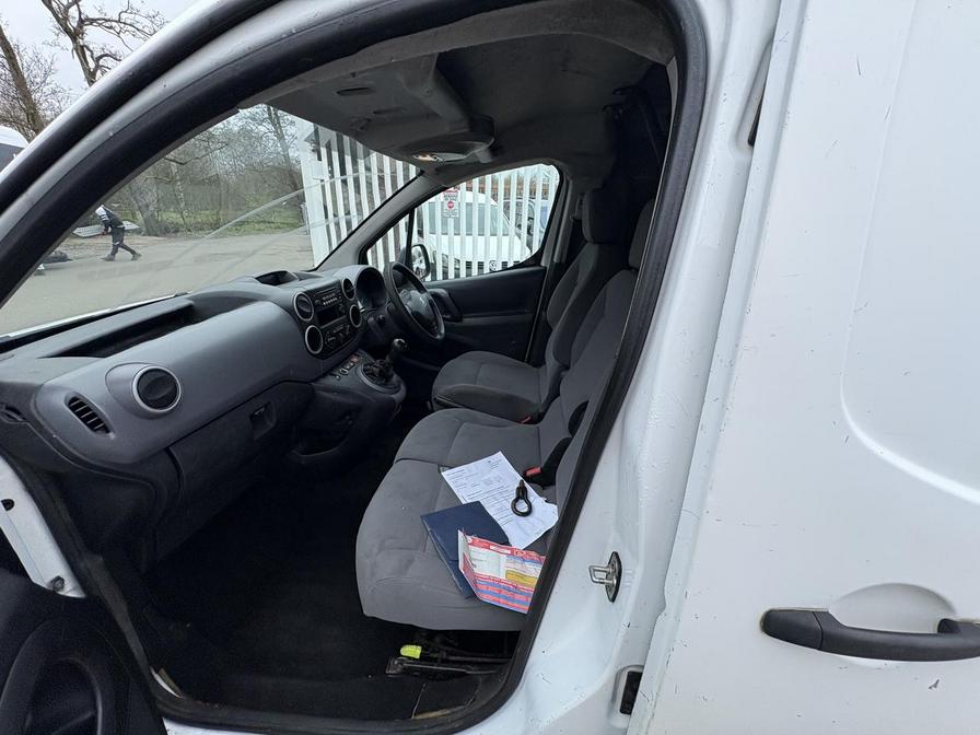 2016 Peugeot Partner – Model: Partner 850 Professional L1 HDi – HX16RYN