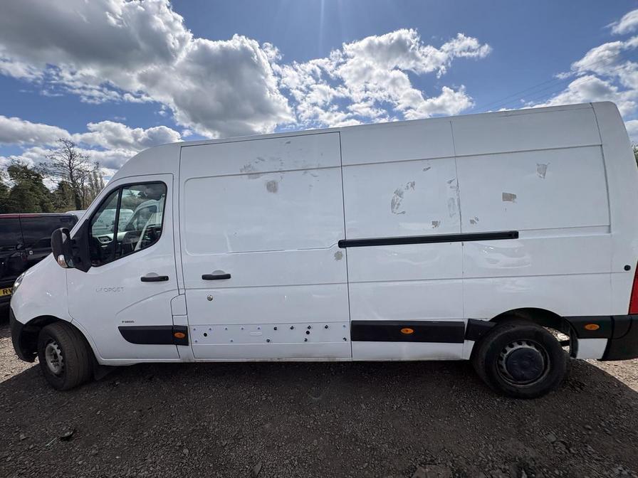 2021 Vauxhall Movano – Model: Movano L3H2 F3500 CDTi – DT70YTD
