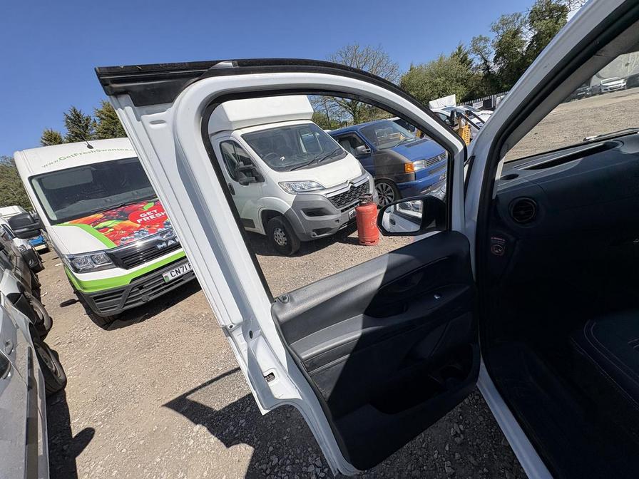 2017 Mercedes-Benz Vito – Model: Vito 111 CDi – KK17KBF