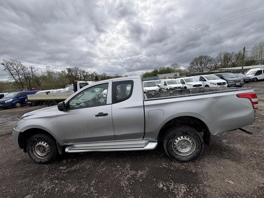 2017 Mitsubishi L200 – Model: L200 4Life DI-D – CV67HTD