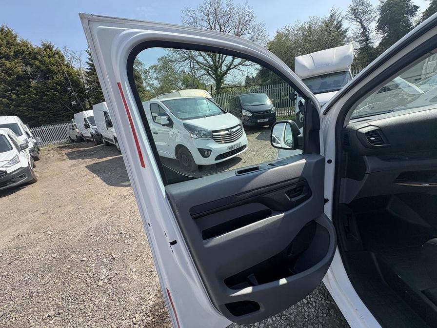 2020 Vauxhall Vivaro – Model: Vivaro  3100 Edition S/S – PE70HVD