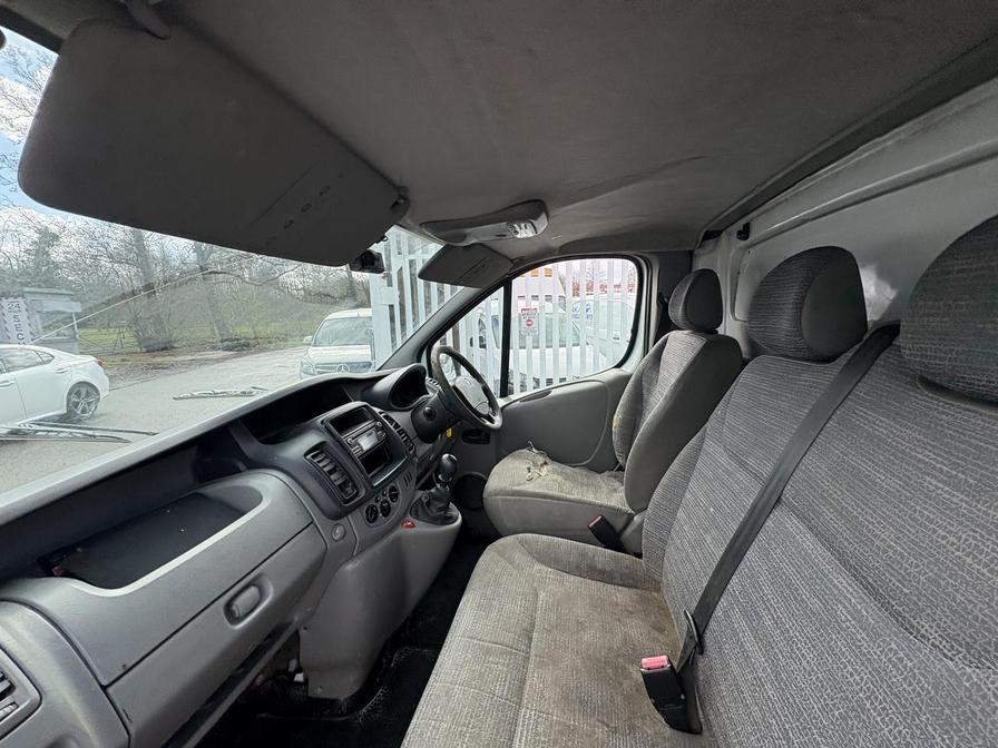 2014 Renault Trafic – Model: Trafic SL27 dCi – LB14OLM