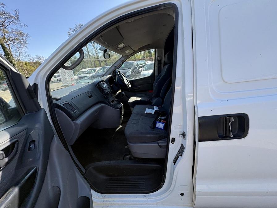 2011 Hyundai iLoad – Model: iLoad Classic CRDi 116 – FV11JSX