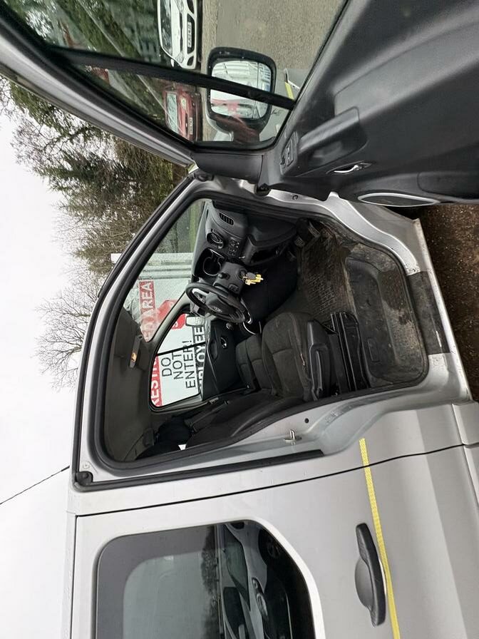 2015 Vauxhall Vivaro – Model: Vivaro  2900 Sportive CDTi – YP15JLU