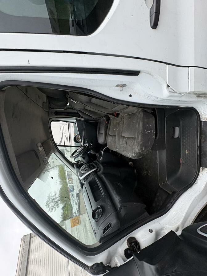 2016 Vauxhall Vivaro – Model: Vivaro  2900 Sportive CDTi – DG16VZB