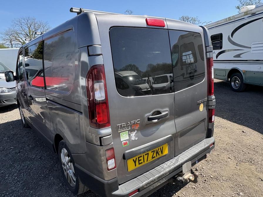 2017 Renault Trafic – Model: Trafic SL27 Sport Nav dCi – YE17ZKV