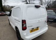 2022 Citroen Berlingo – Model: Berlingo 1000 Driver Professional Blue HDi – MD71YHM
