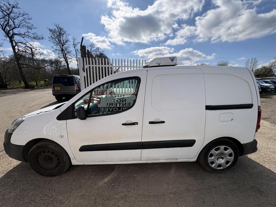 2017 Peugeot Partner – Model: Partner Professional L1 Blue HDi – MK17BZA