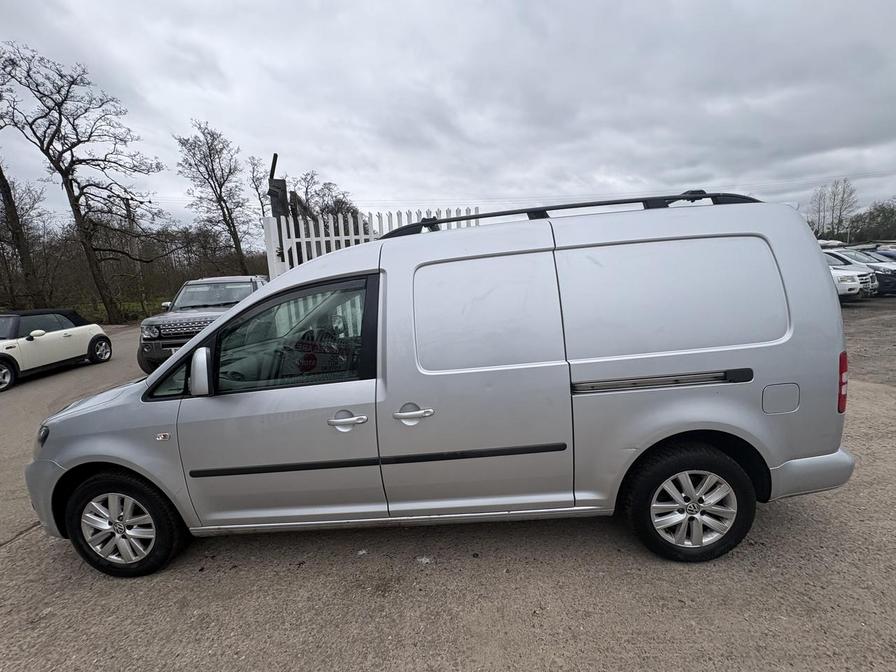 2014 Volkswagen Caddy MaxI – Model: Caddy Maxi C20 Highline TDI BlueMotion Technology – GP14NWT