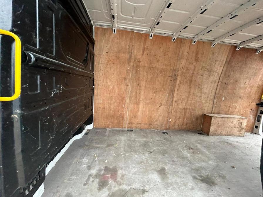 2021 Volkswagen Crafter – Model: Crafter CR35 Trendline TDI – DK21CKD