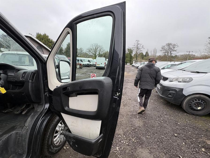 2017 Peugeot Boxer – Model: Boxer 335 Professional L3H2 Blue HDi – PE67XBK