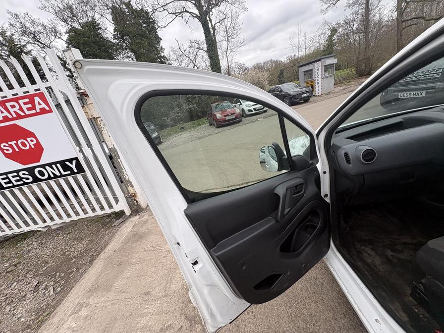 2016 Citroen Berlingo – Model: Berlingo 625 X Blue HDi – BL66KHM