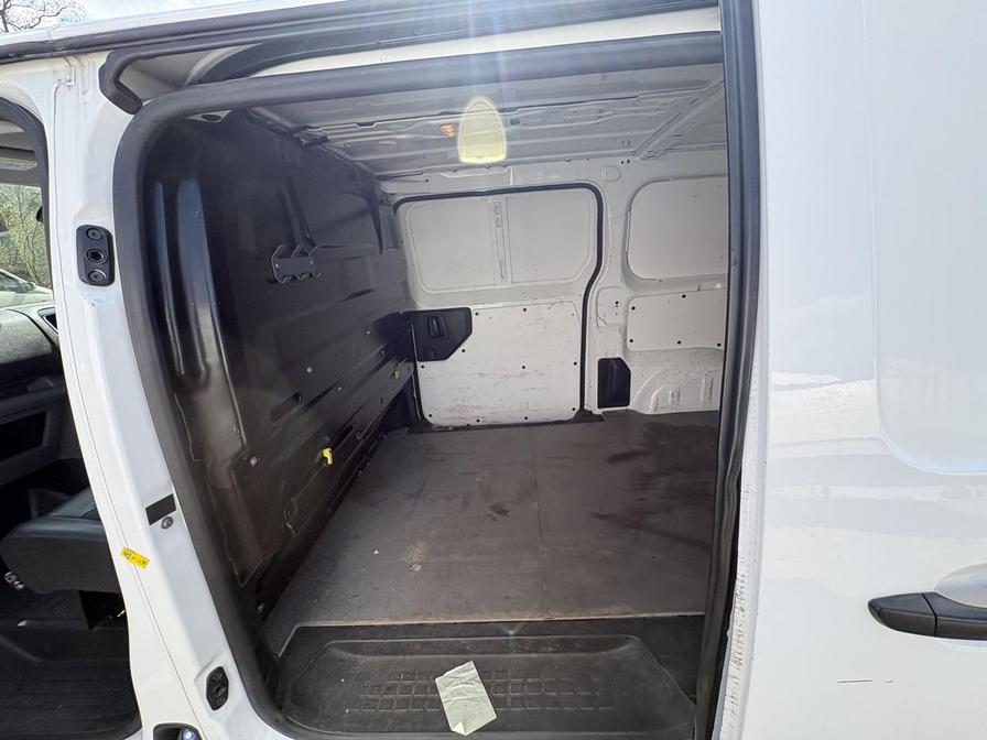 2018 Peugeot Expert – Model: Expert Professional Standard Blue HDi – WF68HCL