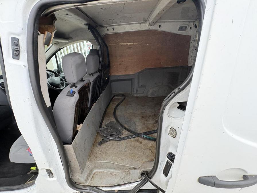 2016 Peugeot Partner – Model: Partner 850 Professional L1 HDi – HX16RYN