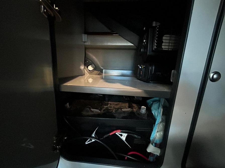 2000   – Model:  – W106CBY