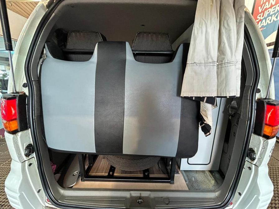 2000   – Model:  – W106CBY