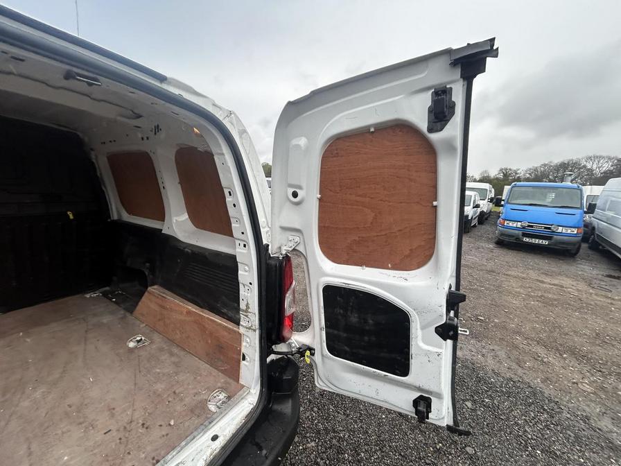 2021 Citroen Berlingo – Model: Berlingo 1000 Enterprise Blue HDi – KS21VUP