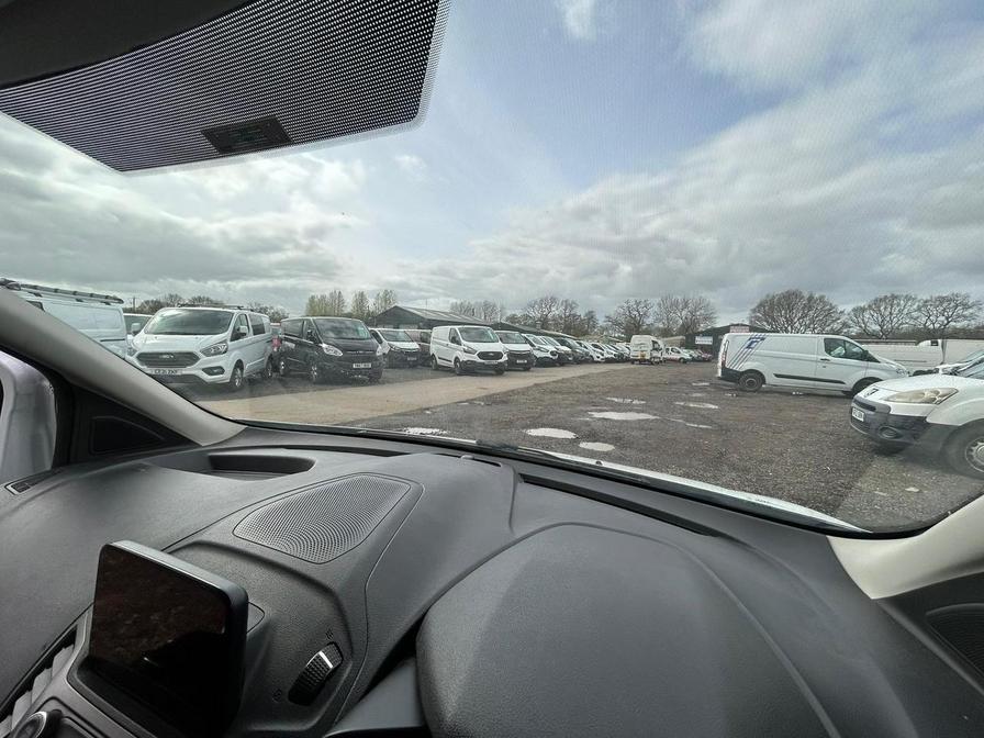 2019 Ford Transit Connect – Model: Transit Connect 230 Trend TDCi – VN69YSY