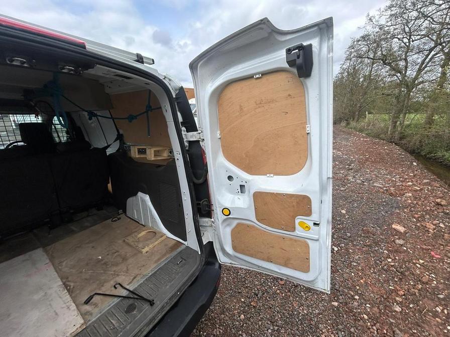 2019 Ford Transit Connect – Model: Transit Connect 230 Trend TDCi – VN69YSY