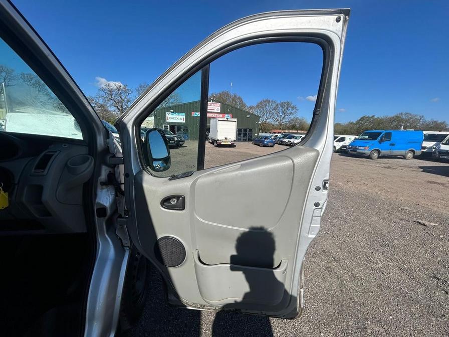 2014 Vauxhall Vivaro – Model: Vivaro 2900 CDTi LWB – HF14OCW