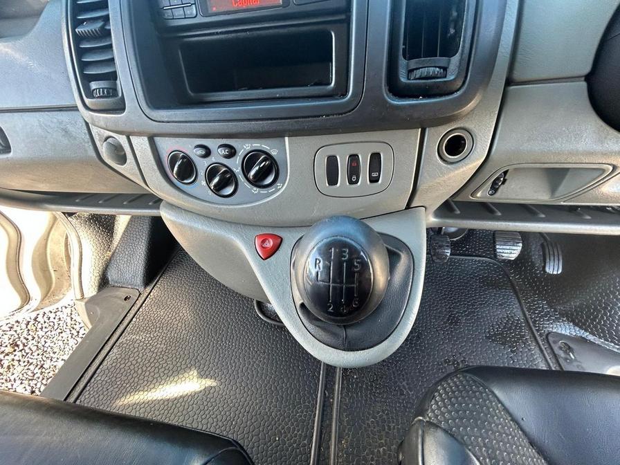 2014 Vauxhall Vivaro – Model: Vivaro 2900 CDTi LWB – HF14OCW