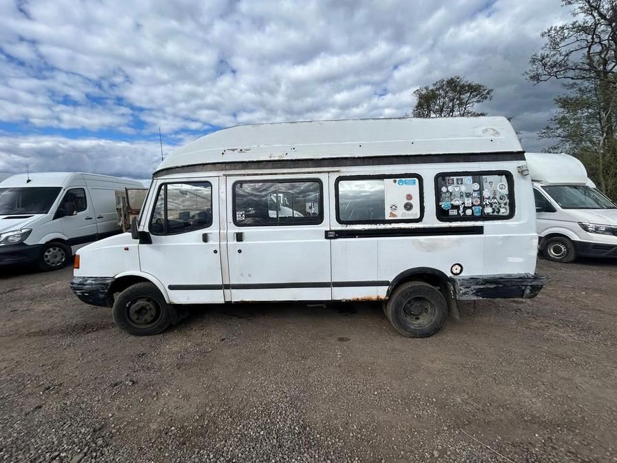 2001 LDV Convoy – Model: 400 Convoy D LWB – Y232KNF