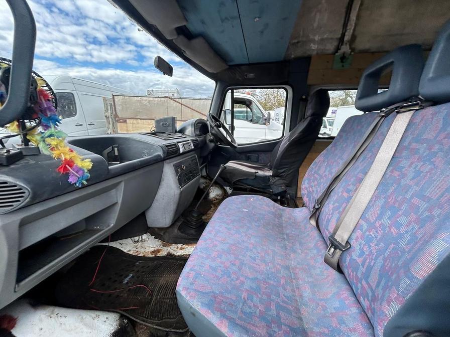 2001 LDV Convoy – Model: 400 Convoy D LWB – Y232KNF