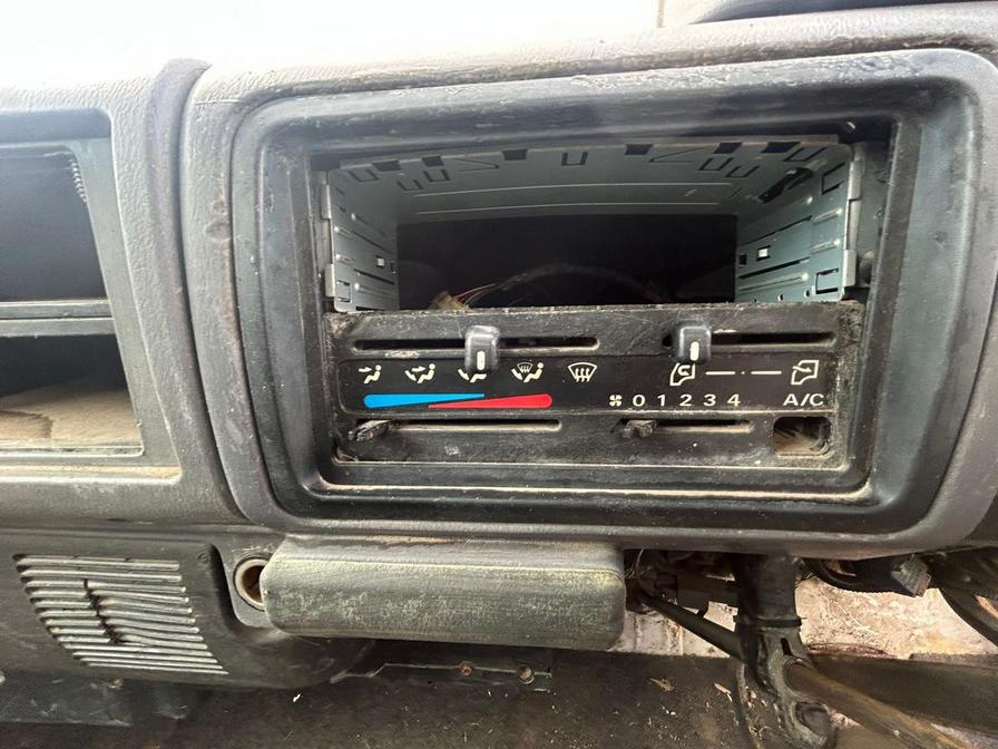 2003 Nissan Cabstar E – Model: Cabstar E95 SWB – OY53EEF