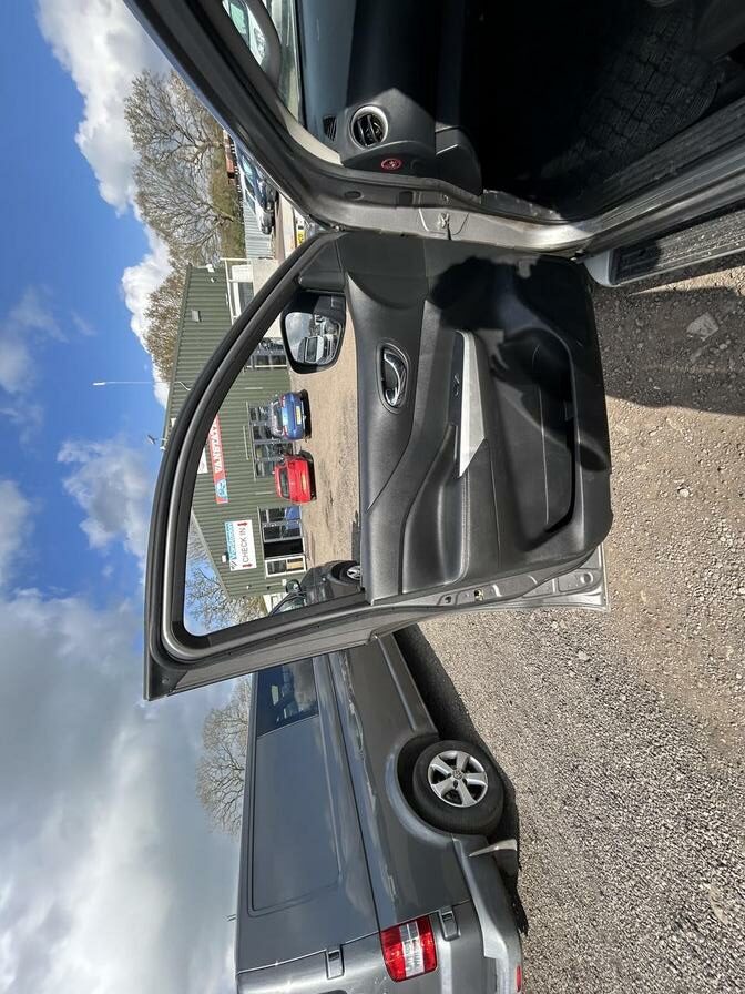 2018 Nissan Navara – Model: Navara Tekna dCi Auto – YE68PCV