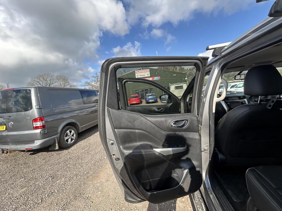2018 Nissan Navara – Model: Navara Tekna dCi Auto – YE68PCV
