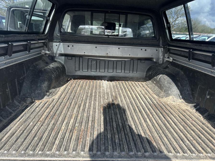 2018 Nissan Navara – Model: Navara Tekna dCi Auto – YE68PCV