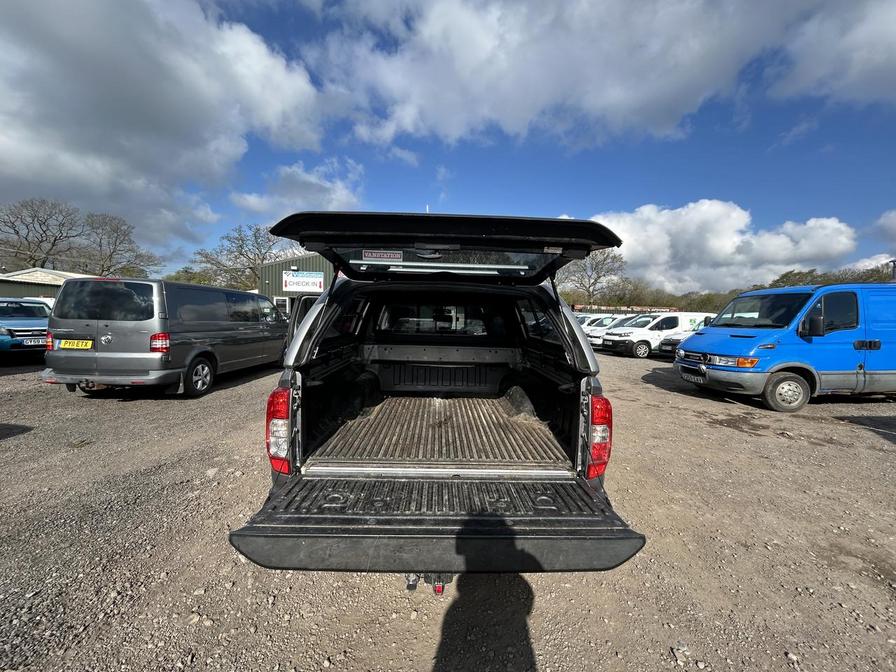 2018 Nissan Navara – Model: Navara Tekna dCi Auto – YE68PCV
