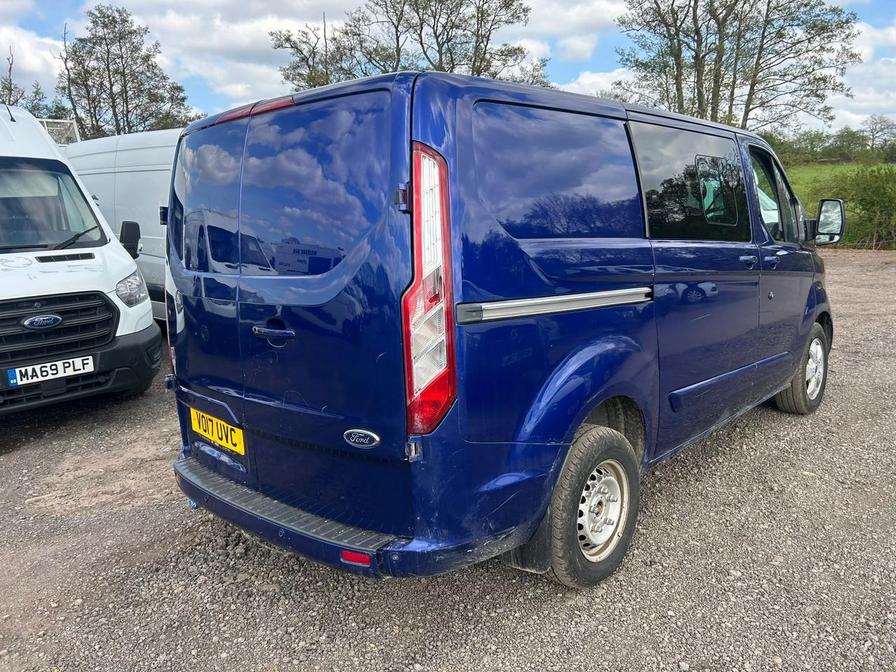 2017 Ford Transit Custom – Model: Transit Custom 310 Limited – VO17UVC