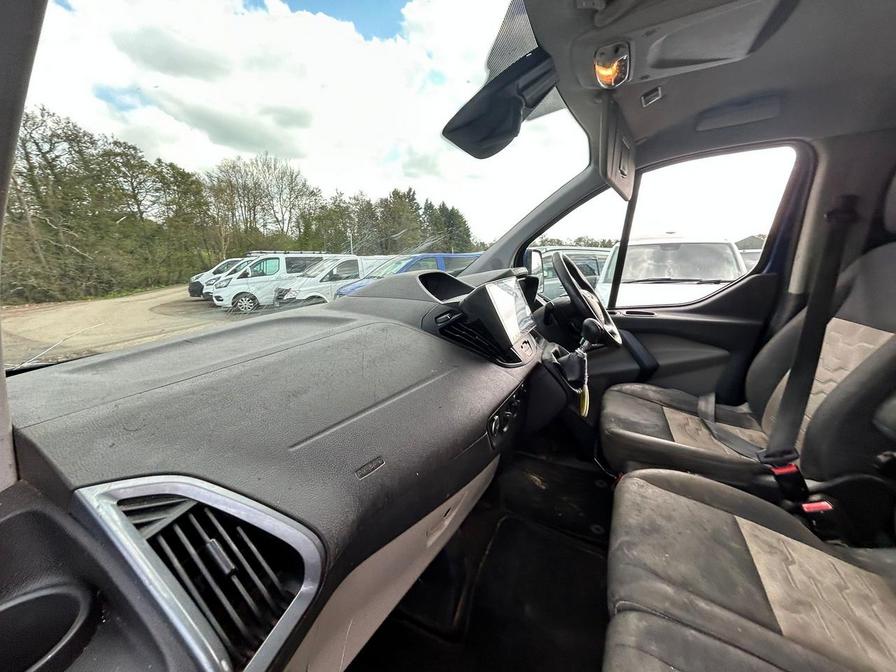 2017 Ford Transit Custom – Model: Transit Custom 310 Limited – VO17UVC