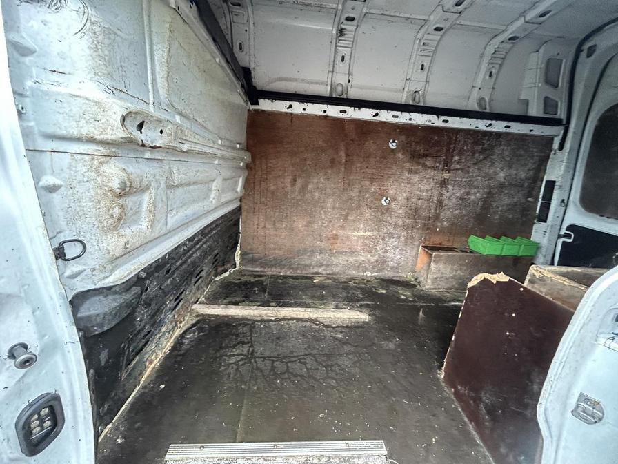 2015 Renault Trafic – Model: Trafic LH29 Business Energy dCi – NU65JYY