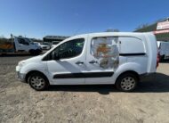 2011 Peugeot Partner – Model: Partner 750 SE HDi – PF61FYJ