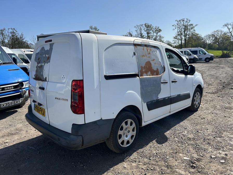 2011 Peugeot Partner – Model: Partner 750 SE HDi – PF61FYJ