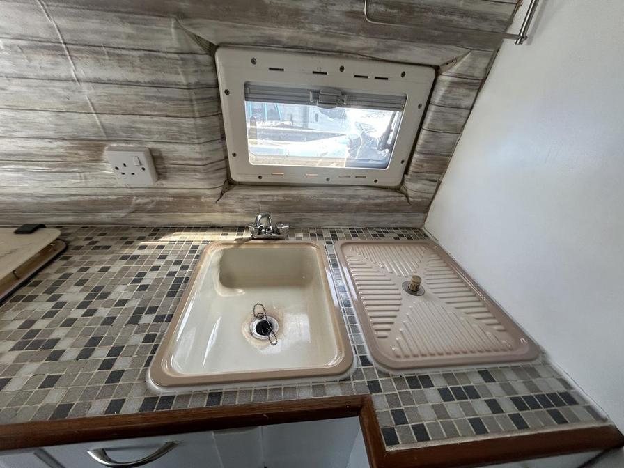 2003 Mercedes-Benz Sprinter – Model: Sprinter 311 CDi LWB – DE03DZX