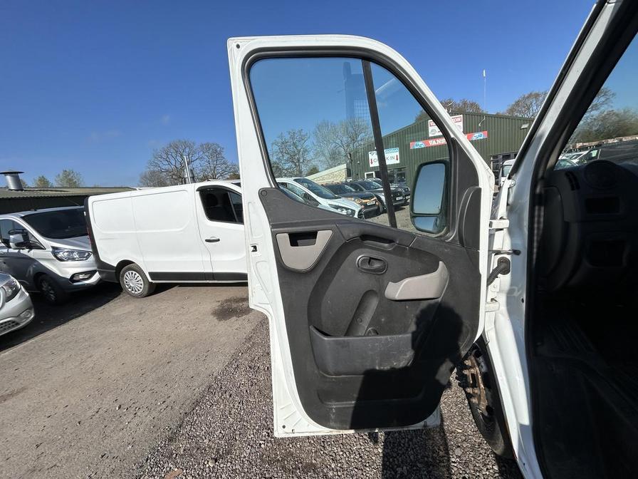 2016 Vauxhall Movano – Model: Movano R3500 L3H1 CDTi DRW – DX66VPY