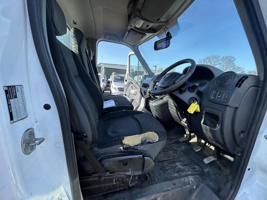 2016 Vauxhall Movano – Model: Movano R3500 L3H1 CDTi DRW – DX66VPY