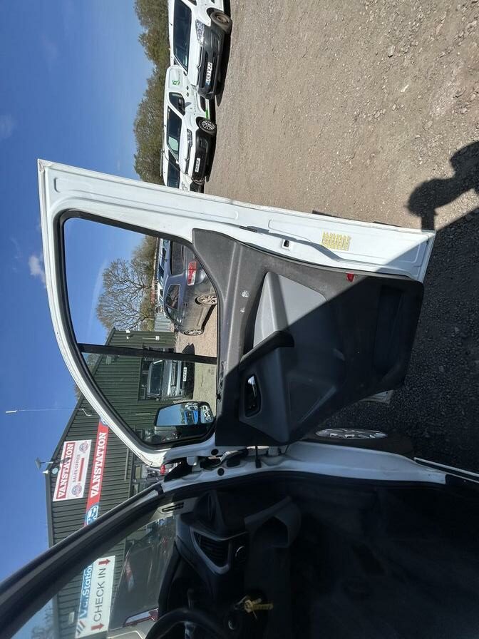 2014 Ford Transit Custom – Model: Transit Custom 290 Trend E-Tech – ML64WEC