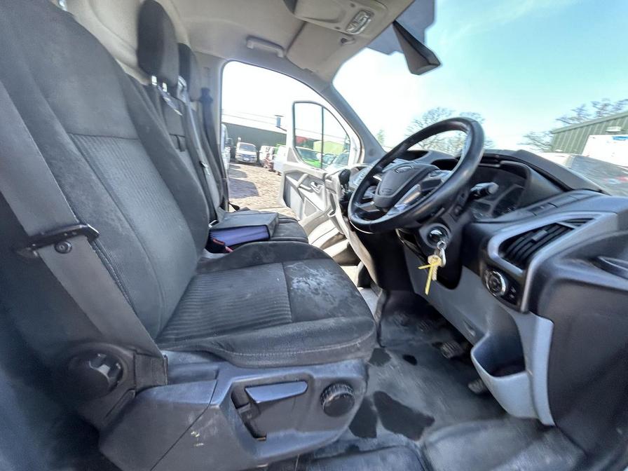 2014 Ford Transit Custom – Model: Transit Custom 290 Trend E-Tech – ML64WEC