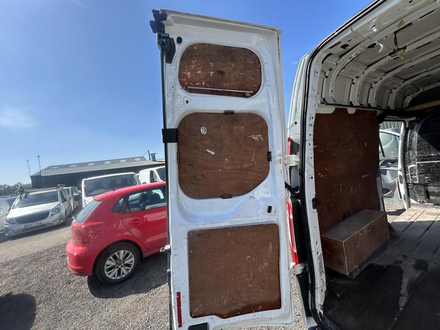 2014 Ford Transit Custom – Model: Transit Custom 290 Trend E-Tech – ML64WEC