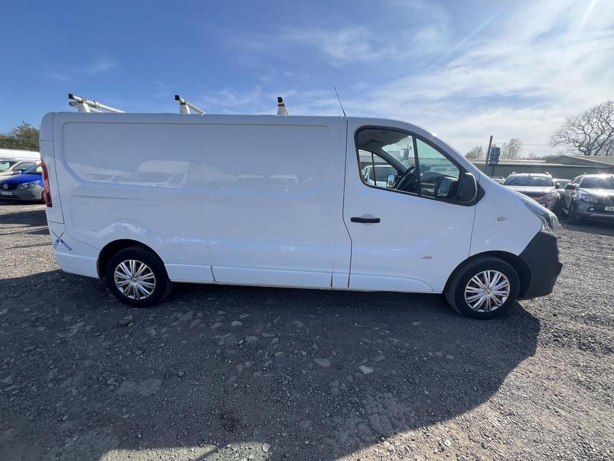 2017 Vauxhall Vivaro – Model: Vivaro  2900 Sportive CDTi – DY67EPU