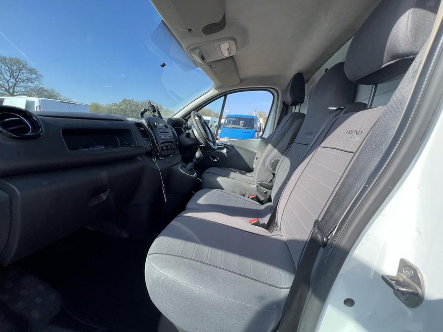 2017 Vauxhall Vivaro – Model: Vivaro  2900 Sportive CDTi – DY67EPU