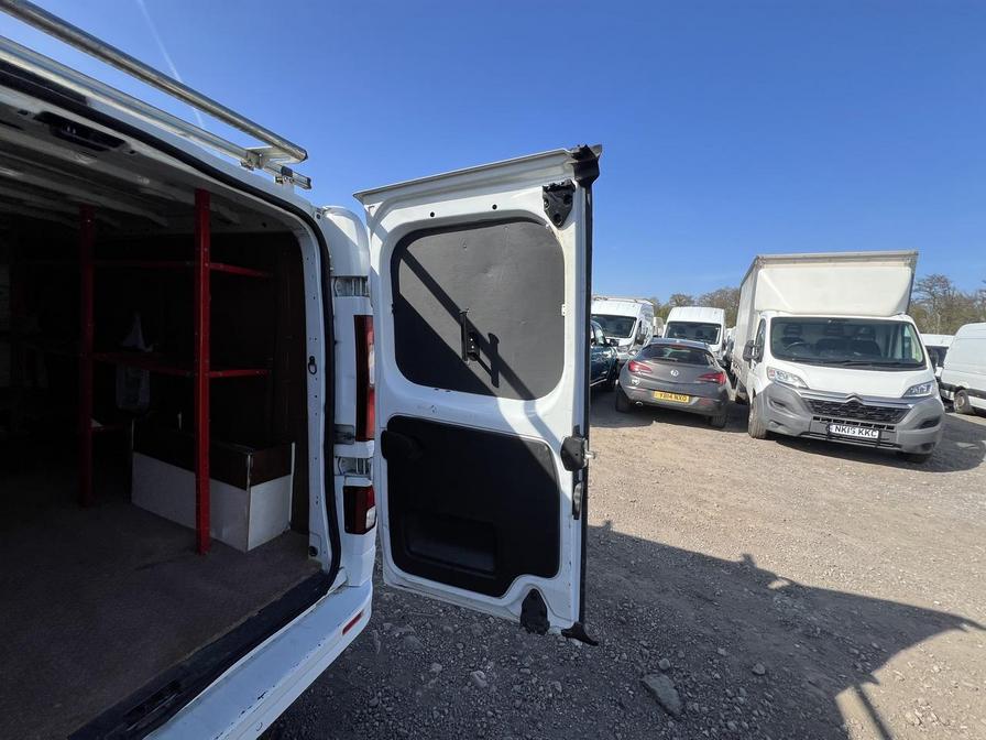2017 Vauxhall Vivaro – Model: Vivaro  2900 Sportive CDTi – DY67EPU