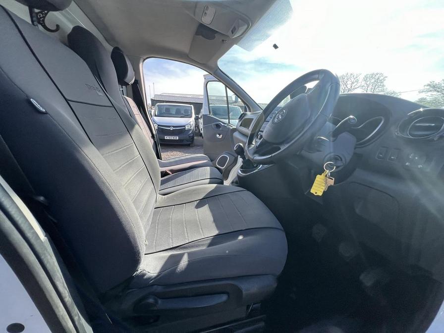 2017 Vauxhall Vivaro – Model: Vivaro  2900 Sportive CDTi – DY67EPU